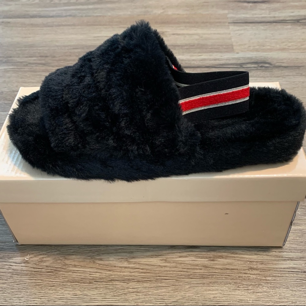 NWT Fuzzy Black Sling-back Slippers 9